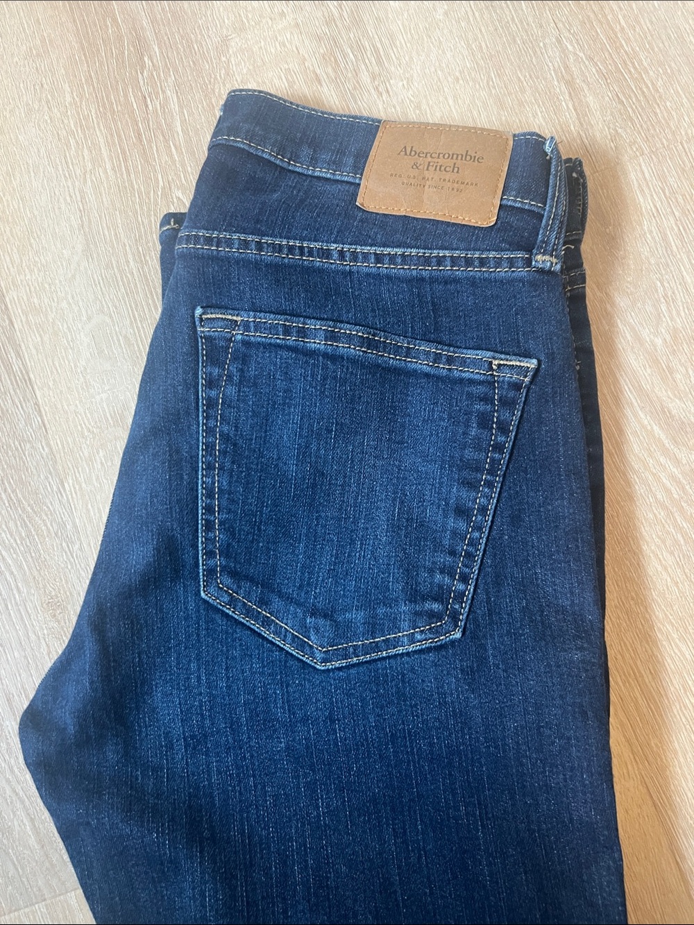 Abercrombie & Fitch Men’s Dark Blue Slim Jeans